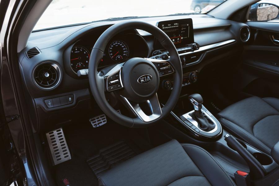 Торпедо Kia Cerato 2.0 2019 года  (LA) (фото 22 из 40)